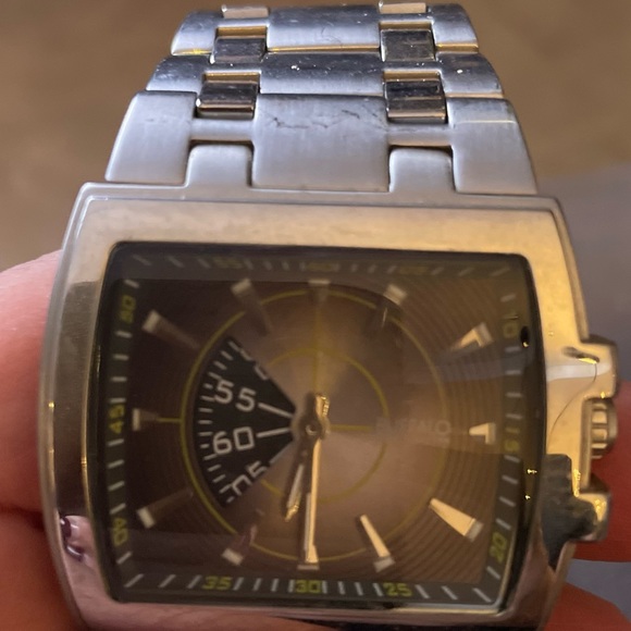 Buffalo Men’s Stainless Steel Watch Chainlink - Picture 4 of 4